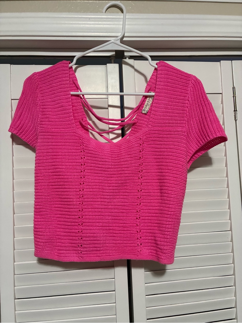 Ribbed Short-Sleeve Crop Top with Strappy Back in Hot Pink
